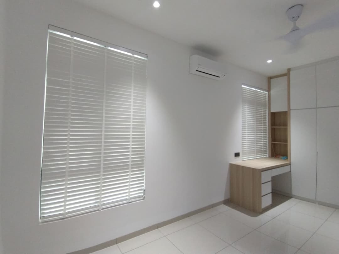 TIMBER PS BLINDS & LANTEX BLIND